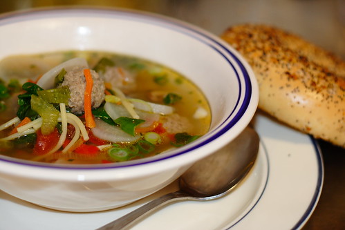 ClearMeatball soup with spinach0005