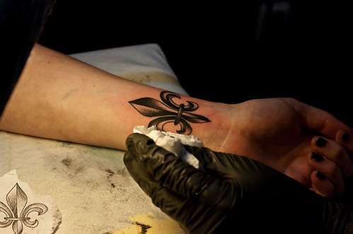 half sleeve tattoo cross. polynesian half sleeve tattoo