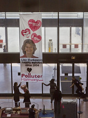 Greenpeace image: Lisa Murkowski matched with Big Oil since 2004