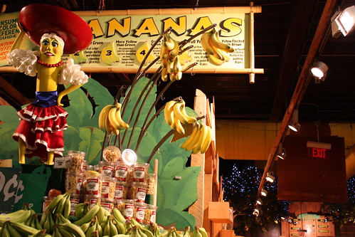 The big banana is basically ensuring banana-cannibalism. 