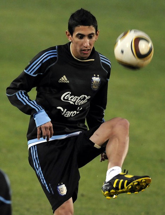 Pictures of Angel di Maria