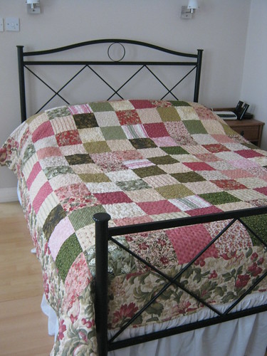 Guest Room quilt finished!