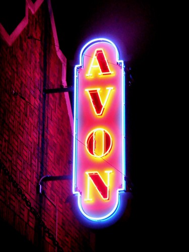 Birmingham's Avon Theater. acnatta/Flickr