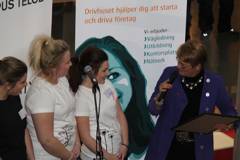Maud Olofsson inviger Drivhuset i Södertälje och delar ut priset till Årets Unga Företag
