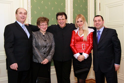 BY-Botschafter Andrei Kulazhanka, Pianist Andrei Gawrilow und UKR-Botschafter Ihor Dir mit Gattinnen ©  J