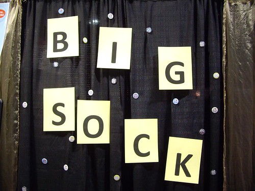 Bigsock surrounded by buttons