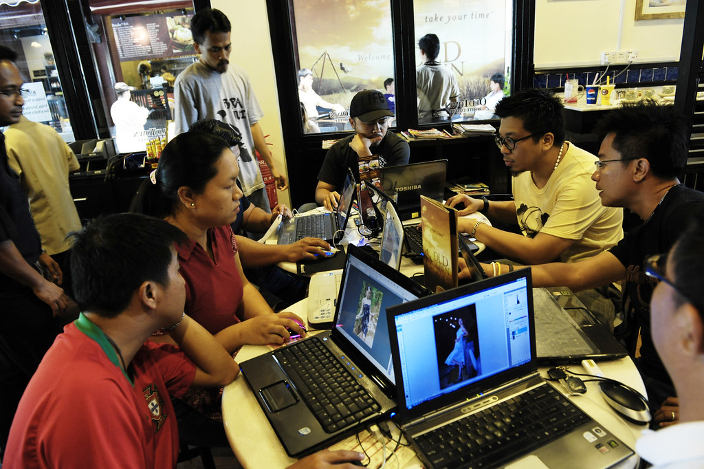Photoshop Workshops at Old Town White Coffee | Kota Kinabalu
