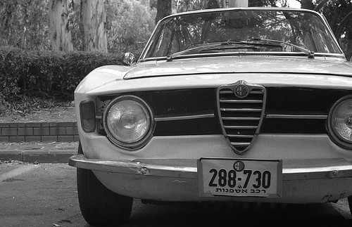 Alfa Romeo GT Junior 2 FED2 Industar61 L D f28 52mm Kodak TMAX400