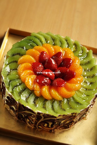 Japanese Cheecake with Mixfruit Topping