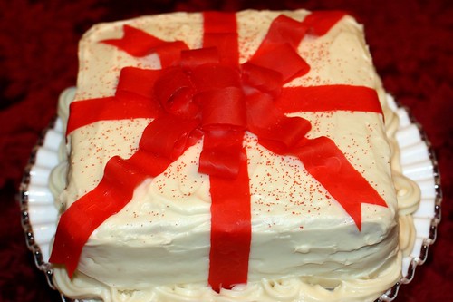 The Pioneer Woman's Red Velvet Cake Present