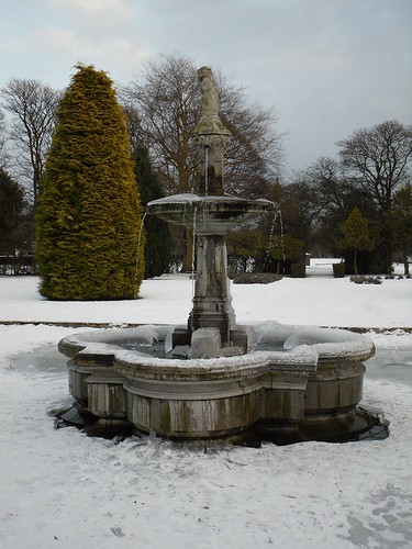 Winter fountain.