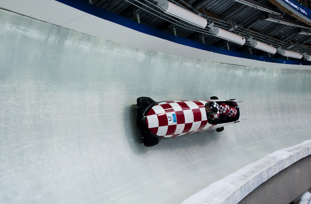 Bobsled_(3_of_8)