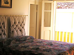 Camera con balcone e bagno privato