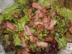 red lettuce singlina salad