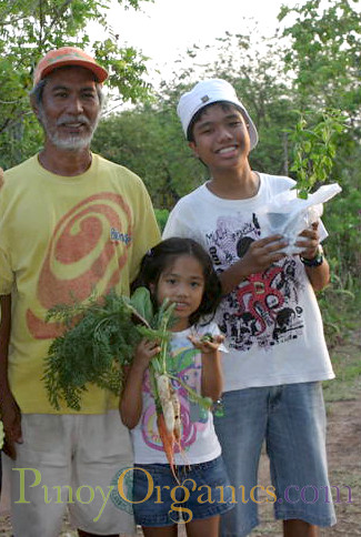 Herbana-Gil with kids