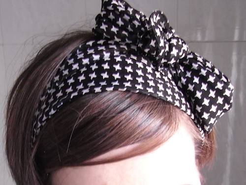 scarf with bow