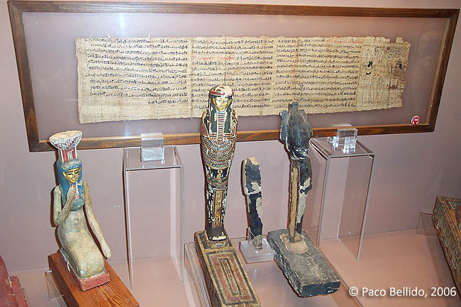 Piezas del Museo Egipcio. © Paco Bellido, 2004
