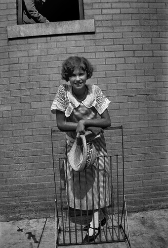 Unidentified young woman, Dayton, Tennessee, July 1925, by William Silverman, Smithsonian Institutio