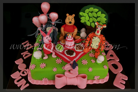 winnie the pooh cake 1