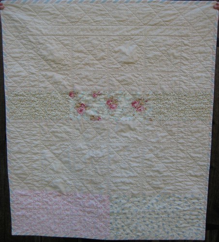 vintage-look baby quilt back by Poppyprint