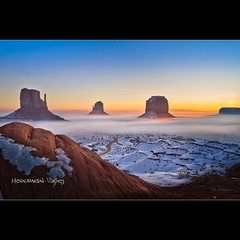 Sunrise in Monument Valley - The Mittens - Arizona