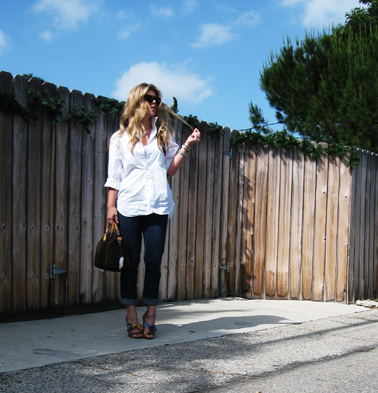 classic white button down+jeans+moschino shoes-2