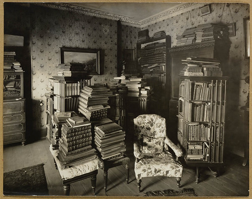 Bedroom, David Scott Mitchell's residence, c. 1907, by unknown photographer