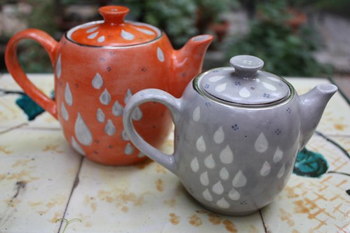 My painted teapots are ready...I really like them