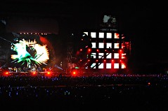 Opening, D.N.A. Mayday World Tour 2010 变形DNA五月天世界巡回演唱会, Singapore National Stadium