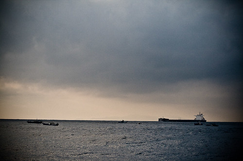 你拍攝的 (032 - 第三次搭旗魚船出海70.0-200.0 mm)2010年02月09日.jpg。