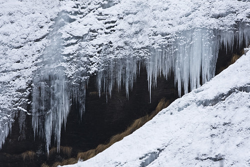 Ice cave #2 (by storvandre)