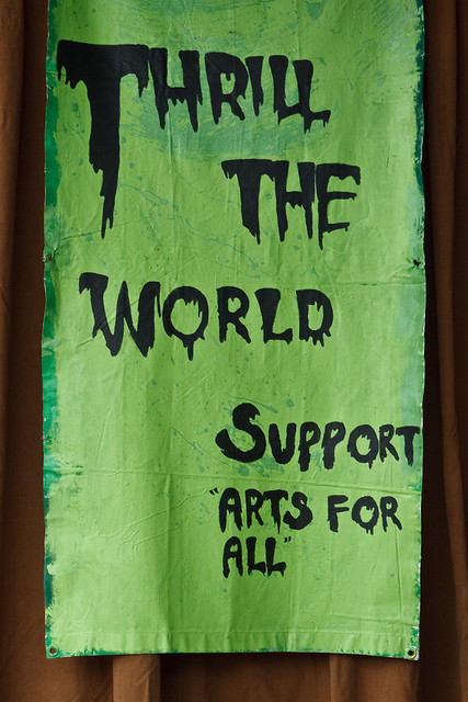 Thrill the World Banner