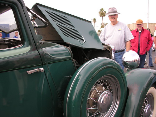 Frank Fretheim (grey hat) and his 1932 Hupmobile