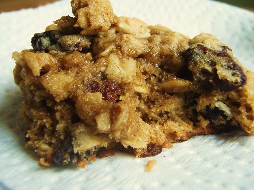 25 - quaker oats oatmeal raisin cookie