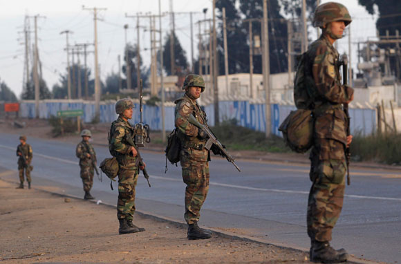 Terremoto de Chile: Soldados garantizan el orden 