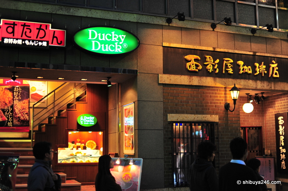 Pasta-kan okonomiyaki, Ducky Duck and coffee. Which one to choose?