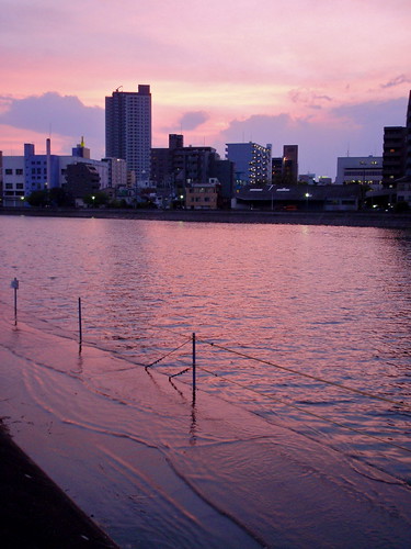 Tsurumi River