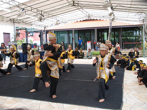 馬來傳統文化館正在辦傳統的Muara紀念活動，武術版