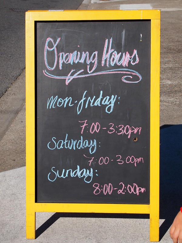 Banneton trading hours