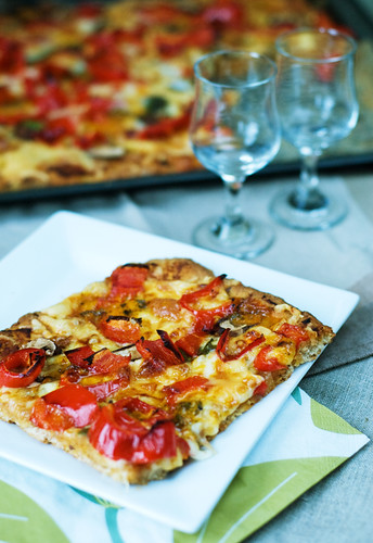 Red pepper pizza