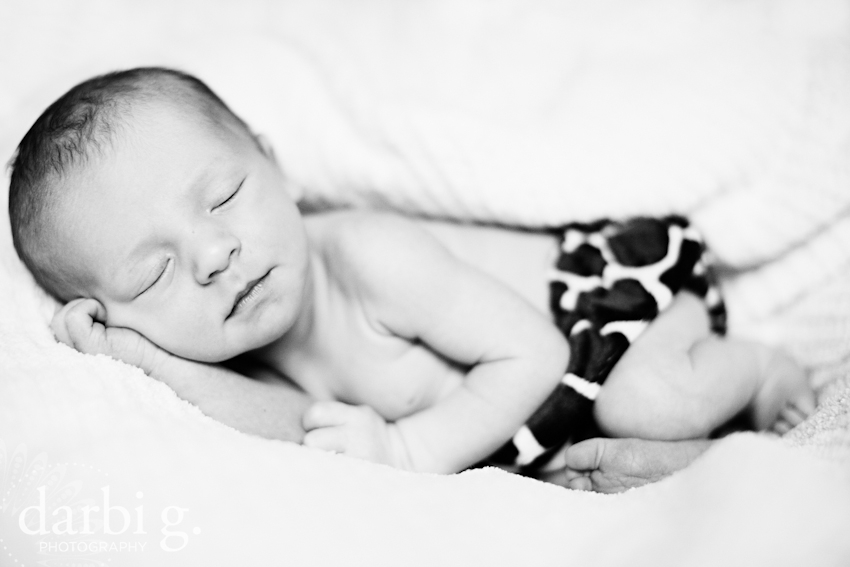 Darbi G Photography-Kansas City infant newborn family photographer-Brigham100