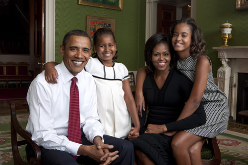 barack obama family portrait. BARACK OBAMA FAMILY PORTRAIT