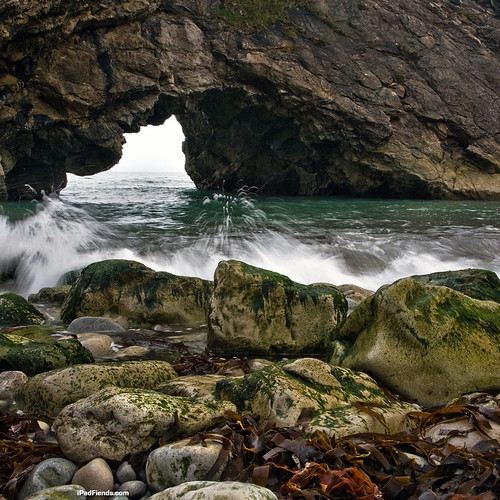 Coastal Rocks iPad wallpaper