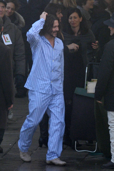 Johnny Depp wearing pajamas The tourist
