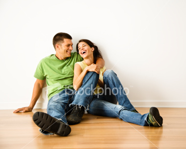 ist2_6202432-laughing-couple
