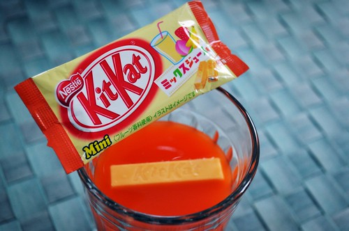 Mixed Juice KitKat Mini