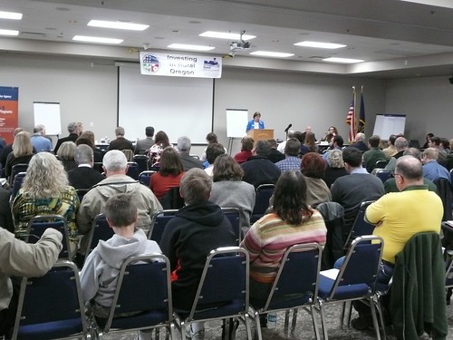 A large audience participates in the Albany jobs forum