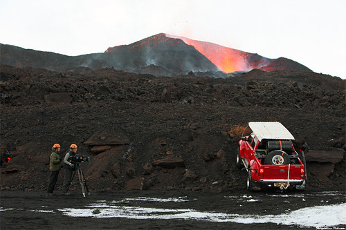 Top Gear at the Volcano by skarpi.