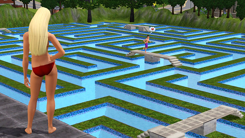 game Sims 3 labyrinth pool