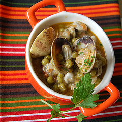 fresh legumes & clams stew